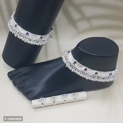 Shimmering Silver Alloy Emerald Anklet For Women