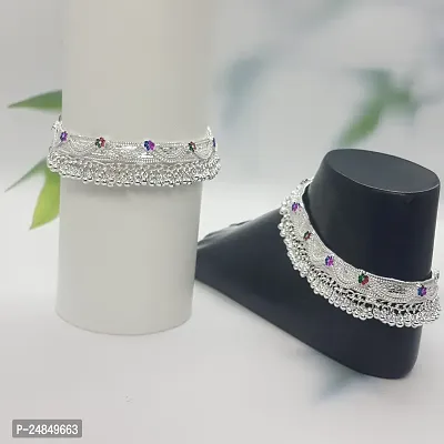 Shimmering Silver Alloy Emerald Anklet For Women