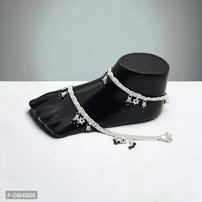 Shimmering Silver Alloy Emerald Anklet For Women