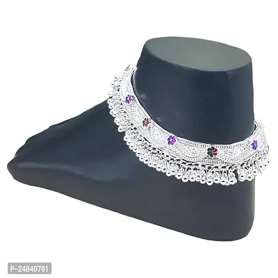 Shimmering Silver Alloy Emerald Anklet For Women