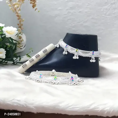 Shimmering Silver Alloy Emerald Anklet For Women