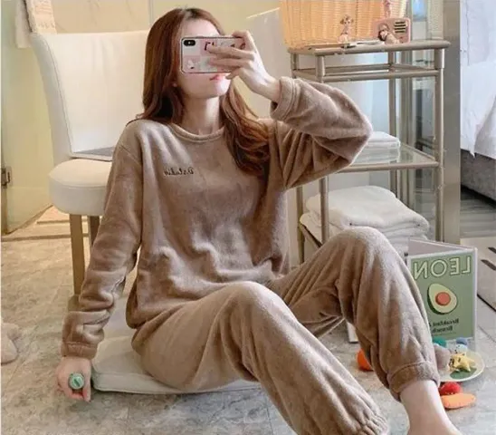 Trendy Wool Solid Long Sleeves Round Neck Nightwear Top With Pajama Set For Women