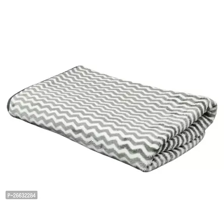 Stylish Cotton Bolls Textiles Microfibre Zig-Zag Bath Towel 350Gsm 70X140Cm-thumb0