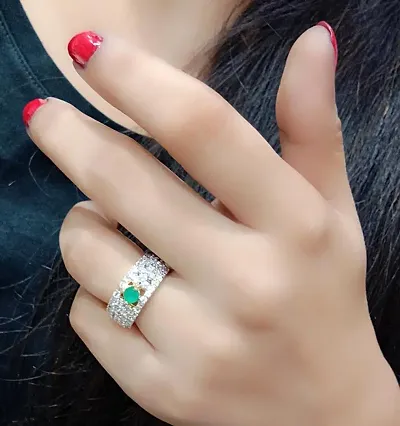 GREEN  COLOURED RING