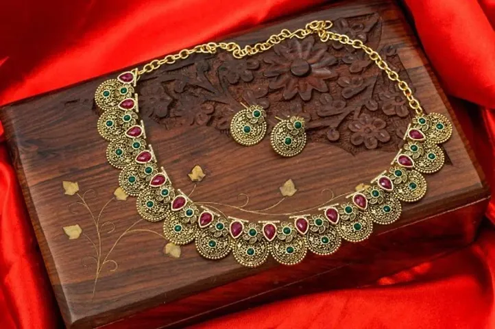 Beautiful Kundan Gold Plated Wedding Jewellery Sets
