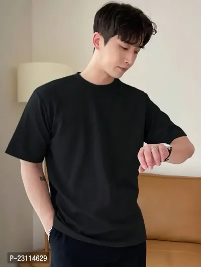 Men Solid Round Neck Cotton Blend Drop Shoulder Oversized T-Shirt Black