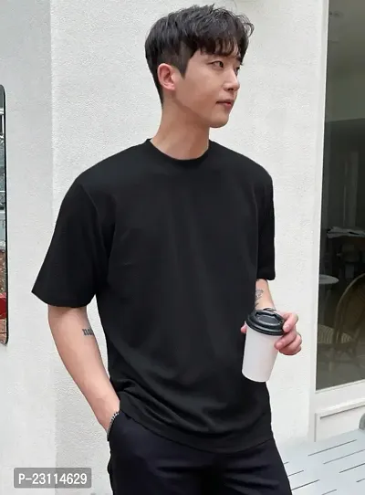 Men Solid Round Neck Cotton Blend Drop Shoulder Oversized T-Shirt Black-thumb2