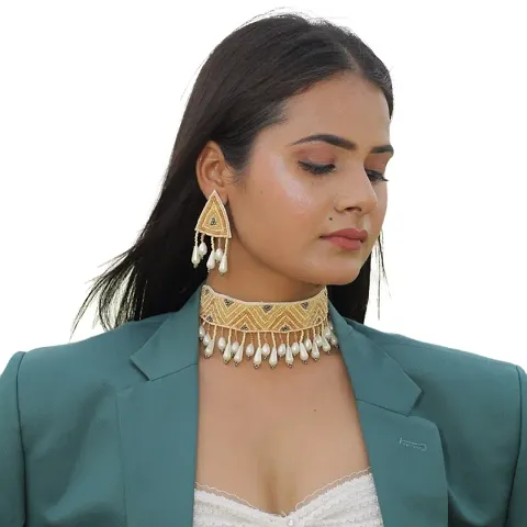 Trendy Pearl Jewellery Set 