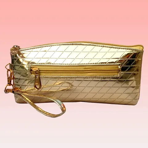 Gorgeous Versatile Clutches For Women