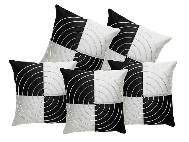 MSenterprises Decor JAlebi Shape Synthetic Round Strip Cushion Cover with Zipper Variation