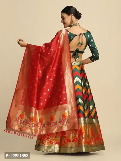 Green ZigZag Lehenga With Panelled Flare For Women-thumb2
