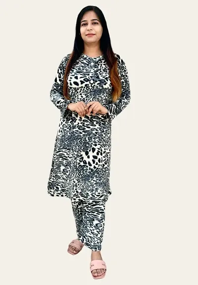 women winter woolen furr night suit