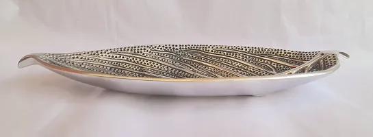Export Quality Metal Silver Leaf Shape Tray (Size L*B*H: 10 X 3.5 X 2 Inch)-thumb3