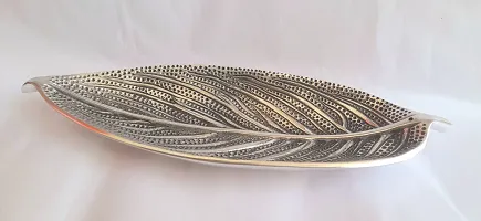 Export Quality Metal Silver Leaf Shape Tray (Size L*B*H: 10 X 3.5 X 2 Inch)-thumb1