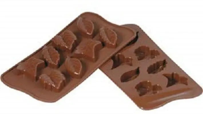 GO HOOKED Chocolate Mould (Pack of 2)