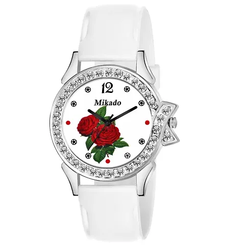 Attractive Beautiful Women Analog watch