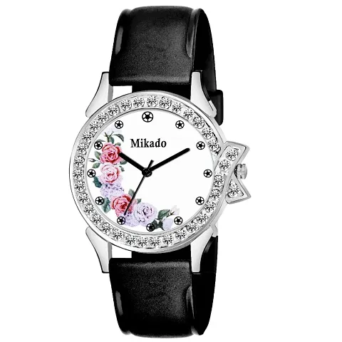 Attractive Beautiful Women Analog watch