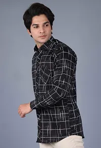 Stylish Black Cotton Checked Casual Shirts For Men-thumb3