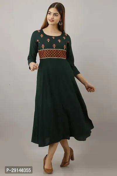 Women Touch Women Embroidered A line Kurta Green-thumb3