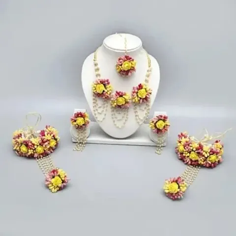 Fashionable Floral Jewellery set for haldi/Mehandi