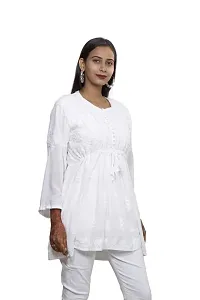 Sahara Women's Georgette Chikankari Embroidery Kurta-thumb2