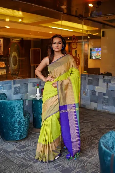 Beautiful Khadi Saree With Blouse Piece For Women