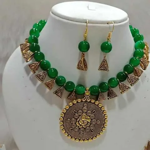 Beaded Temple Necklace Set