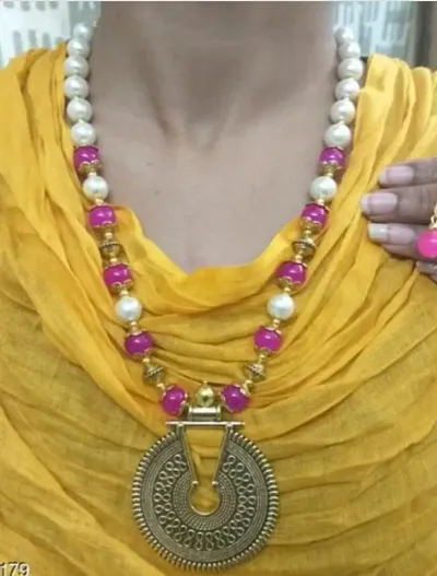 Trendy Modern Gold Plated Alloy Beads Mangalsutra Set