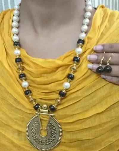 Trendy Modern Gold Plated Alloy Beads Mangalsutra Set