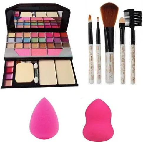 Trendy Makeup Brush Kit With Makeup Essentials Combo