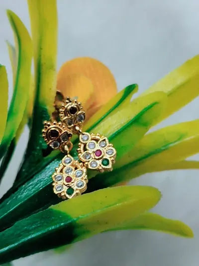 Latest Fashionable Jhumki Earrings For Girls And Womens