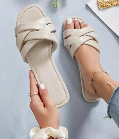 Must Have Fashion Flats For Women 