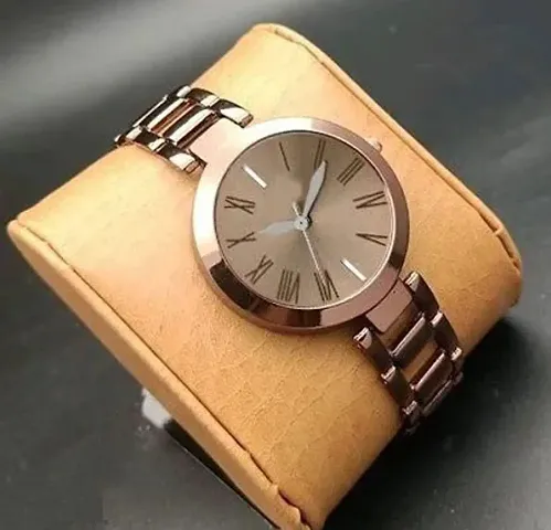 Stylish Metal Bracelet Quartz Watch For Women