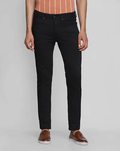 Stylish Mid-Rise Jeans For Men