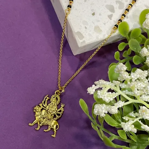Short Mangalsutra Stylish New Gold Plated Necklace Simple Mangalsutra Maharashtrian Tanmaniya Laxmi Pendant Single Line Gold  Black Beads Chain Designs For Women (18 Inches)