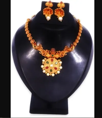 Must Have Jewellery Set 