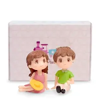 iDream Relaxing Couple Resin Showpiece Miniatures Romantic Gifts for Boyfriend Girlfriend Husband Wife (Green & Pink)-thumb2