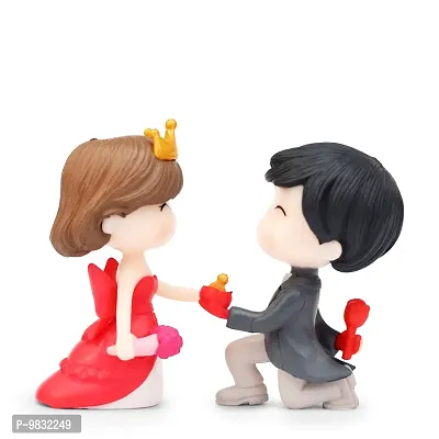 iDream Cute Couple Proposing Guy Resin Showpiece Couple Miniatures Valentines Gifts for Girlfriend (Black & Red)-thumb0