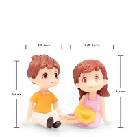 iDream Relaxing Couple Resin Showpiece Miniatures Romantic Gifts for Boyfriend Girlfriend Husband Wife (Yellow & Violet)-thumb1