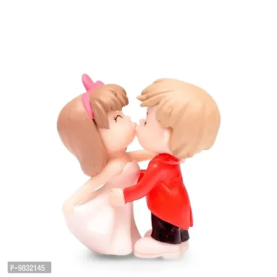 iDream Kissing Couple Resin Showpiece Miniatures Romantic Gifts for Boyfriend Girlfriend Husband Wife (Red & White)-thumb0