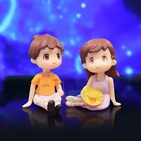 iDream Relaxing Couple Resin Showpiece Miniatures Romantic Gifts for Boyfriend Girlfriend Husband Wife (Yellow & Violet)-thumb3