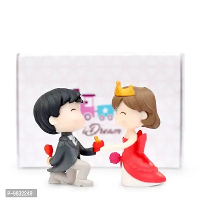 iDream Cute Couple Proposing Guy Resin Showpiece Couple Miniatures Valentines Gifts for Girlfriend (Black & Red)-thumb5