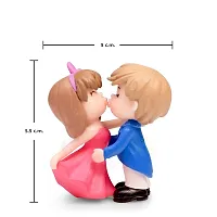 iDream Kissing Couple Resin Showpiece Miniatures Romantic Gifts for Boyfriend Girlfriend Husband Wife (Blue & Red)-thumb1