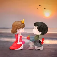 iDream Cute Couple Proposing Guy Resin Showpiece Couple Miniatures Valentines Gifts for Girlfriend (Black & Red)-thumb3