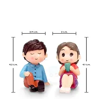 iDream Relaxing Lovely Couple Resin Showpiece Miniatures Romantic Gifts for Boyfriend Girlfriend (Blue & Red)-thumb1