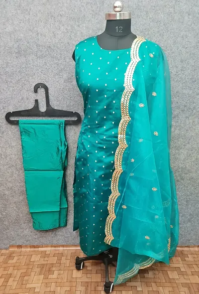 Stylish Jacquard Kurta And Pant With Dupatta Set For Women