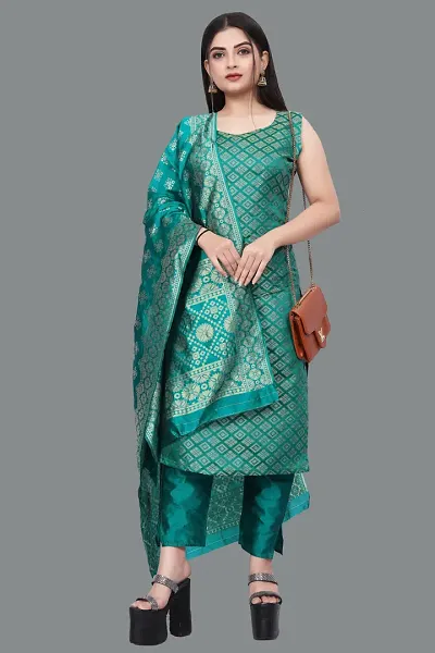 Stylish Jacquard Kurta And Pant With Dupatta Set For Women