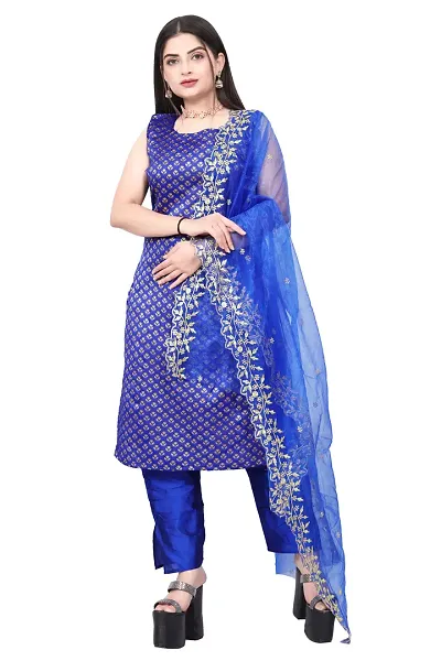 Stylish Jacquard Kurta And Pant With Dupatta Set For Women