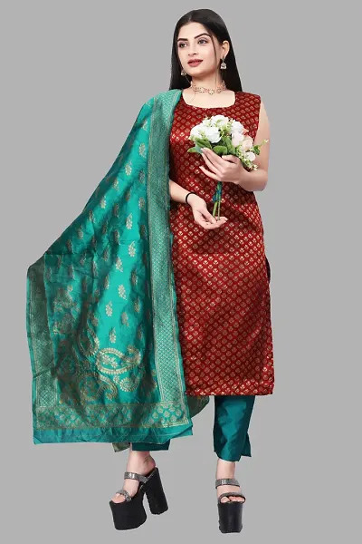 Stylish Jacquard Kurta And Pant With Dupatta Set For Women