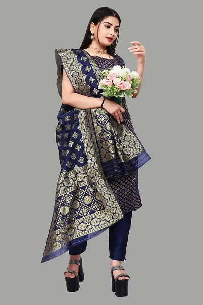 Stylish Jacquard Kurta And Pant With Dupatta Set For Women